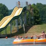 toboggan aquatique au lac de varennes